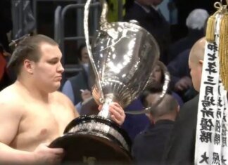 Український сумоїст Явгусишин втретє виграв Кубок імператора в Японії