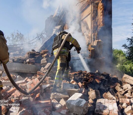 рф вдарила по приватному сектору Біленького на Донеччині, троє людей загинули під завалами
