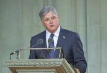 "Поет-воїн, комік-воїн": Грем захоплювався Зеленським і мужністю українців — ведучий Fox News