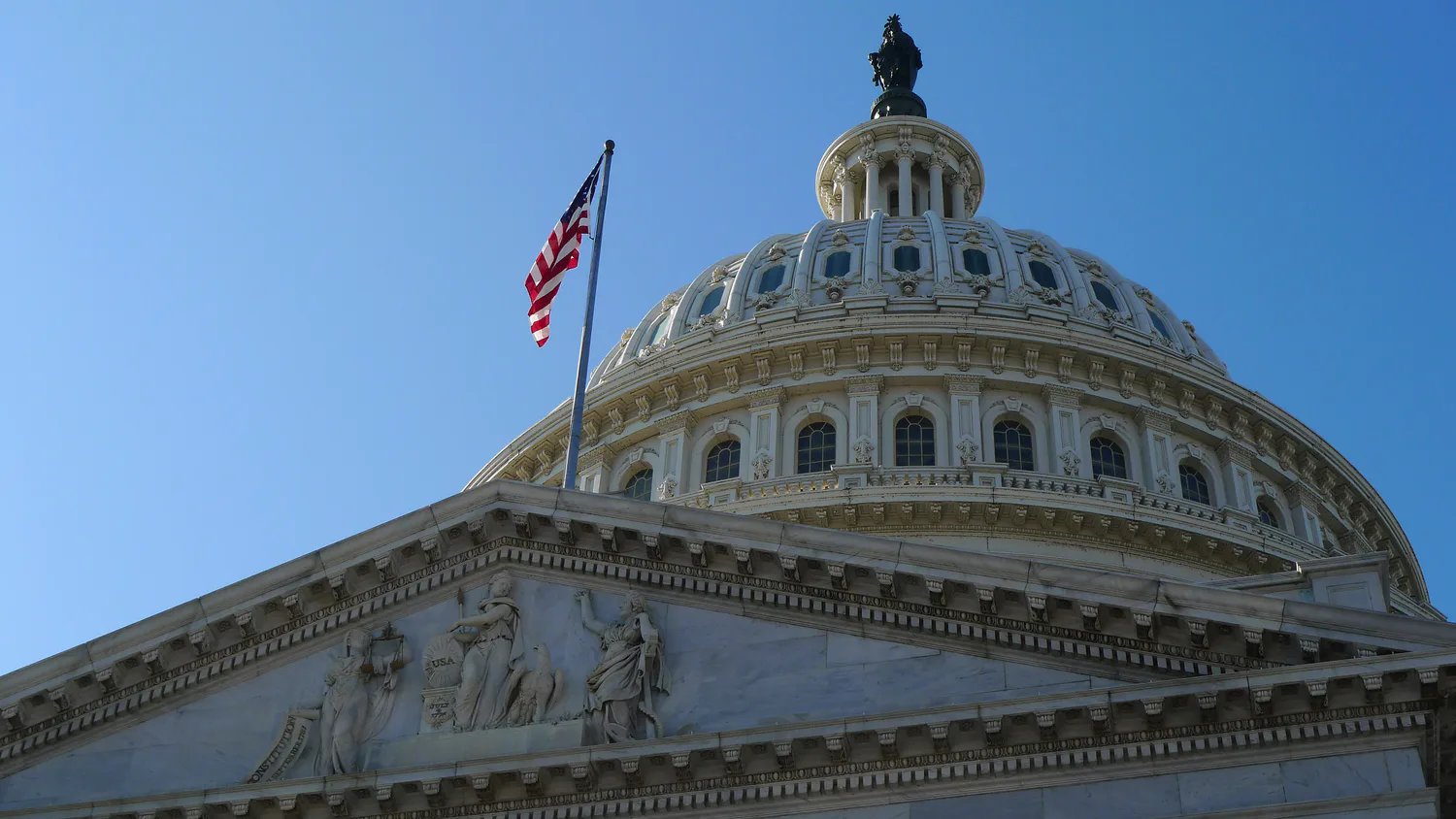 США ввели санкції проти іранських фірм, які звинувачуються у підтримці рекету в Ормузькій протоці — ЗМІ