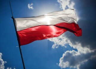 Польща у співпраці з НАТО аналізує заліт ракети під час атаки рф на Україну — розкрила, що далі