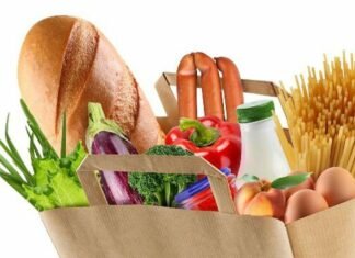 Ціни на продукти в Україні: яйця дешевшають, хліб може подорожчати