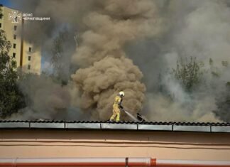 Росіяни атакували підприємство харчової промисловості у Чернігові: поранено 48-річного чоловіка