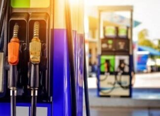 Ймовірною ціллю російського дрона в Чернігові була автозаправка — поліція