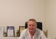 71-річний водій знайшов роботу в Чернігівському театрі ляльок: допоміг проєкт «Досвід має значення»