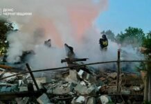 Російський безпілотник атакував будинок на Чернігівщині: дві жінки в лікарні