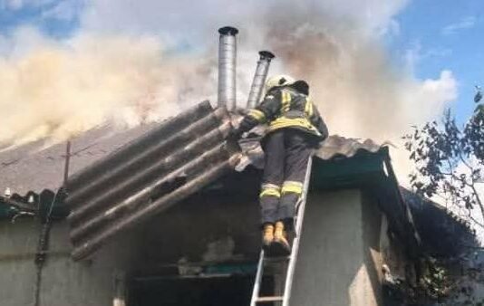 На Чернігівщині через коротке замикання сталися дві пожежі в житлових будинках