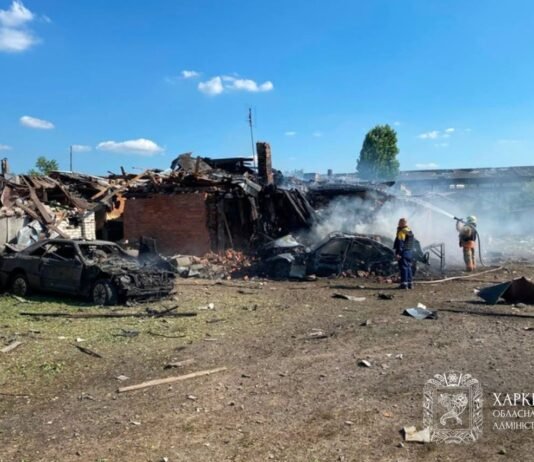 РФ атаковала Украину баллистикой и КАБами: есть погибшие и много раненых