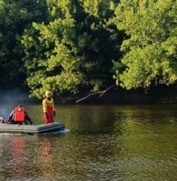 У Ніжинському районі рятувальники підняли з річки Сейм тіло чоловіка
