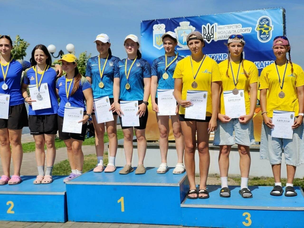 Чернігівські спортсменки здобули низку призових місць на чемпіонаті з веслування