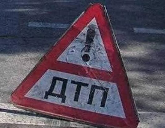 Дві аварії за день: у Чернігові госпіталізували велосипедиста та водія мотоцикла