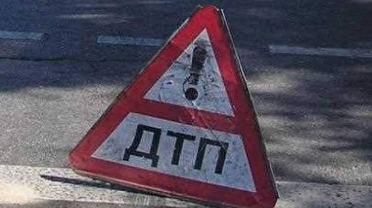 Дві аварії за день: у Чернігові госпіталізували велосипедиста та водія мотоцикла