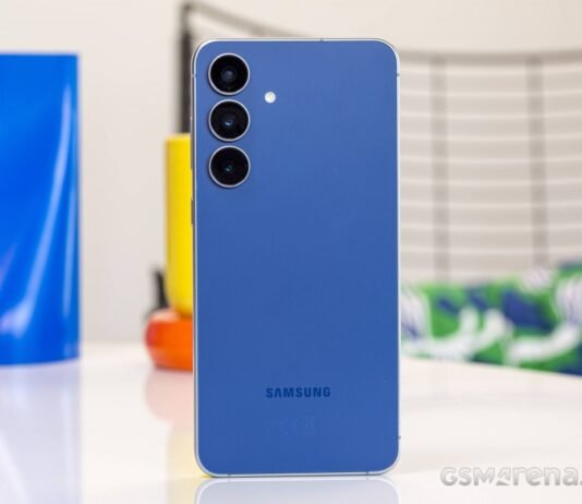 Что выбрать: Xiaomi 17T или Samsung Galaxy S25 FE? Сравнение чипов, камер, батарей (фото)
