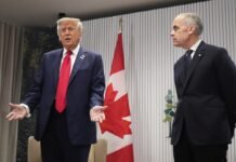 Трамп обвинил Канаду в лесных пожарах в США и угрожает Оттаве «из-за дыма» (видео)