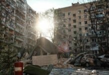Масована атака на Київ: 13 загиблих, понад 30 поранених, рятувальні роботи тривають