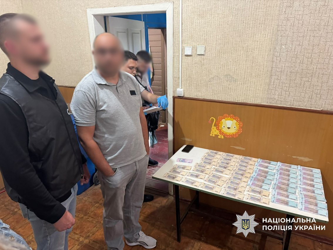Знижка за хабар: у Чернігові директор комунального підприємства вимагав майже 80 тис грн