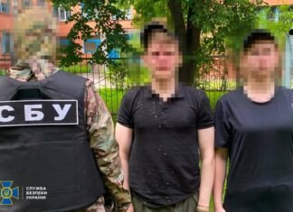 Хотіли пустити з рейок вантажний локомотив: на Чернігівщині затримали двох агентів рф, які готували диверсію