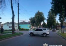 На Чернігівщині водійка Nissan збила 7-річну дівчинку: дитину госпіталізували