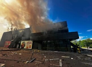 Ворог атакував «АТБ» у Чернігові: є загиблі та поранені