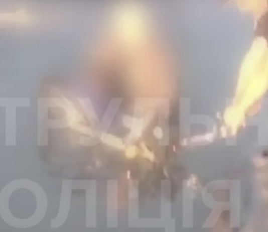 Руйнування каналізаційного колектора на Лісковицькій у Чернігові: чоловік провалився в яму разом з мопедом