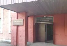 У Чернігові автобус №26 зіткнувся з Nissan: пасажирка отримала травми