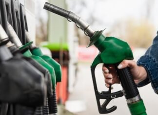 Росія атакує українські АЗС: чи загрожує нам дефіцит пального?