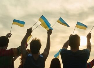 Від Варшави до Нью-Йорка: 24 серпня українці у світі об’єднаються у Ланцюги Єдності