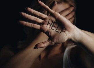 Дівчинка повідомила про насильство в прийомній сім’ї: на Чернігівщині триває розслідування