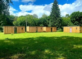 Без укриття, вогнегасників і стабільного опалення: на Чернігівщині перевірили модульне містечко для ВПО