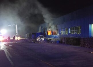 Два БПЛА рф влучили у найбільший склад ROZETKA — це вже друга атака за добу