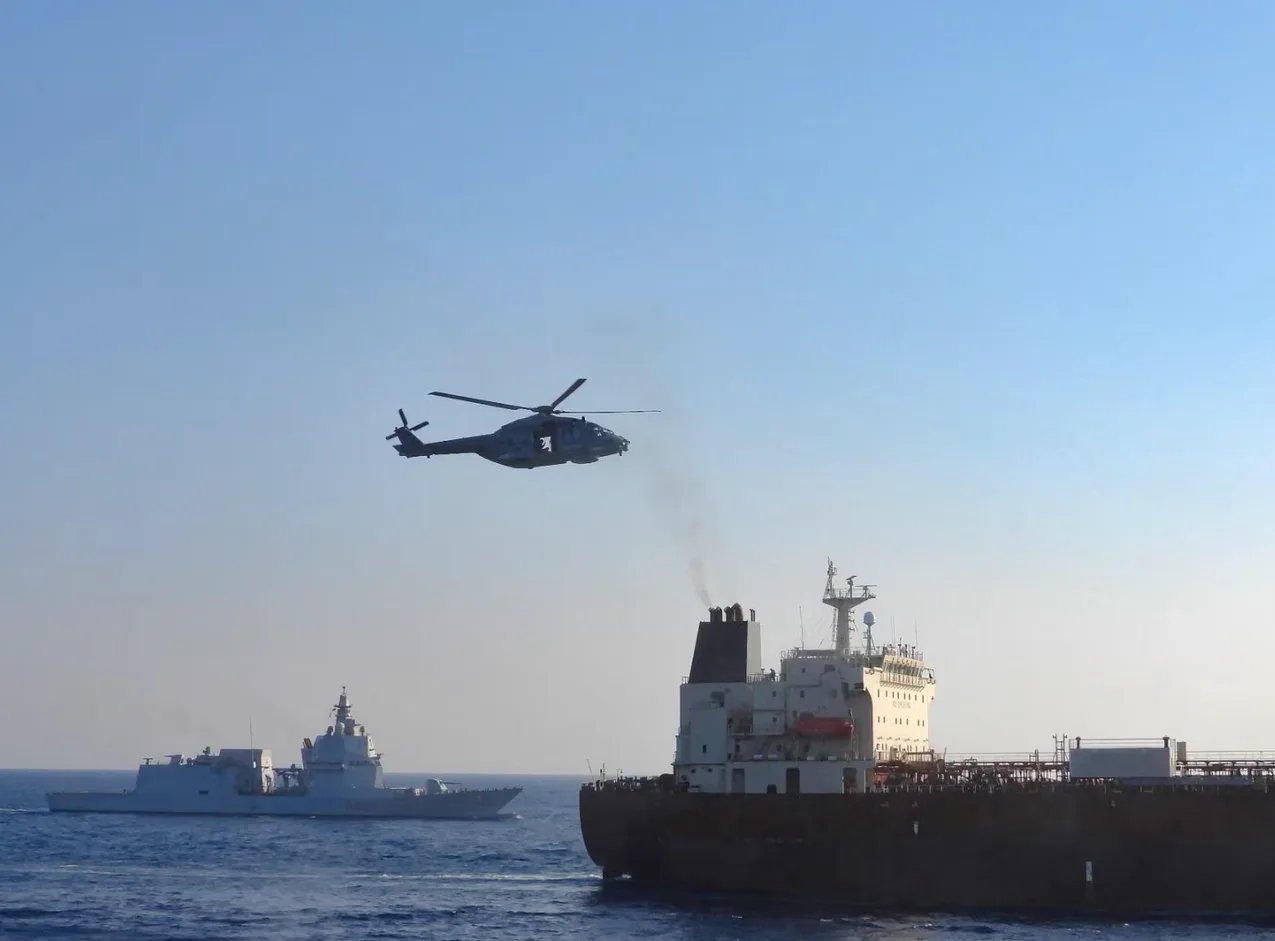 Місія ВМС ЄС із вертольота висадилась на танкер тіньового флоту рф біля Сицилії — ЗМІ