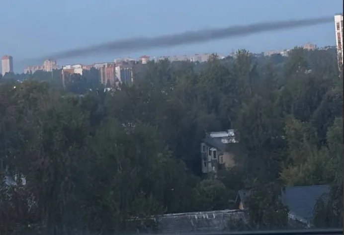 У ярославлі після атаки дронів перекрили виїзд із міста, повідомляють про удар по НПЗ