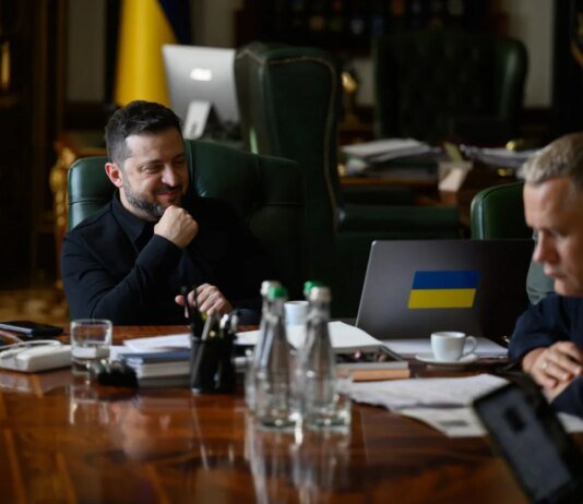 Відносини між Україною та Вірменією стають ще більш конструктивними — Зеленський поговорив із Пашиняном