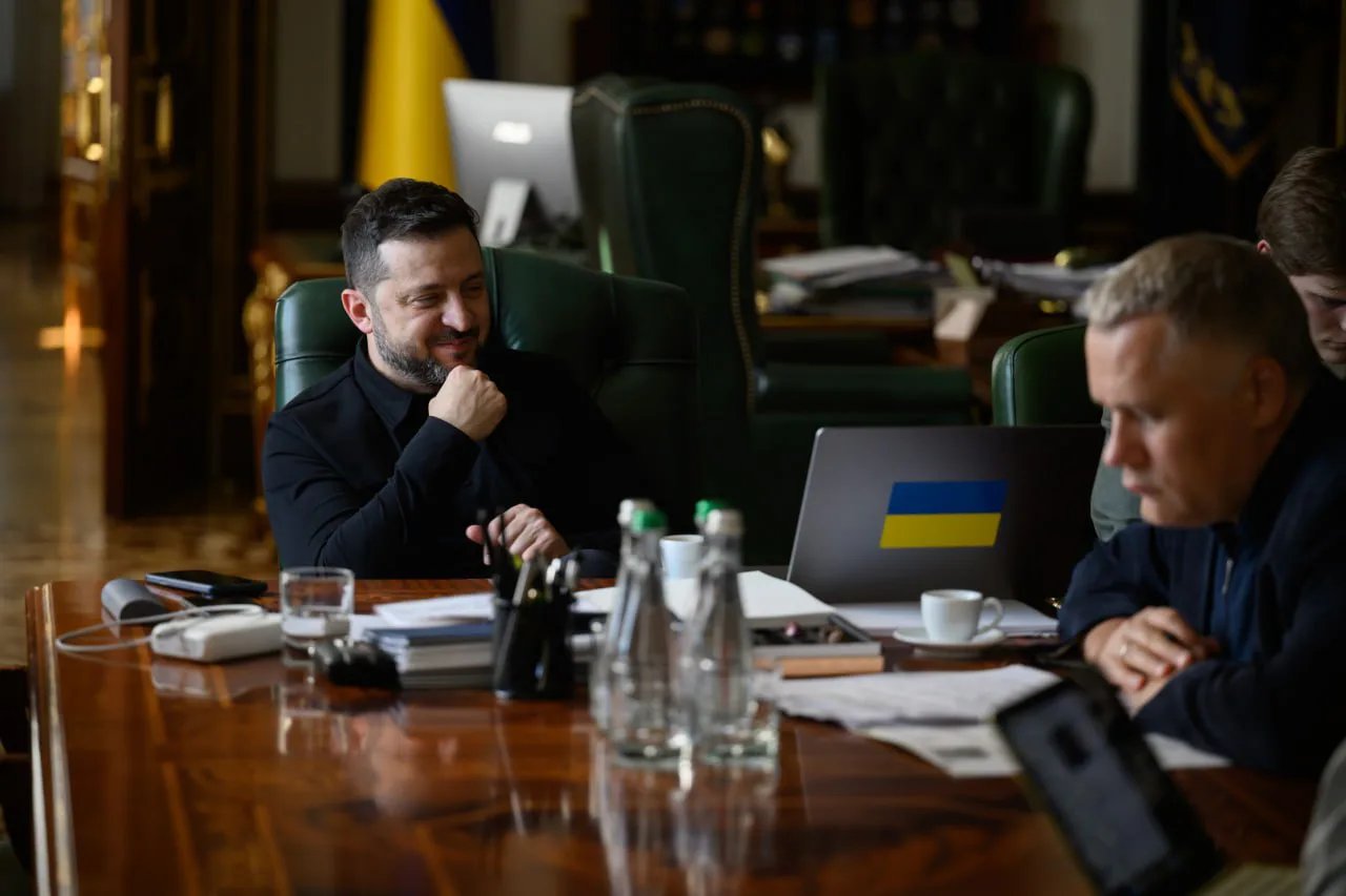 Відносини між Україною та Вірменією стають ще більш конструктивними — Зеленський поговорив із Пашиняном
