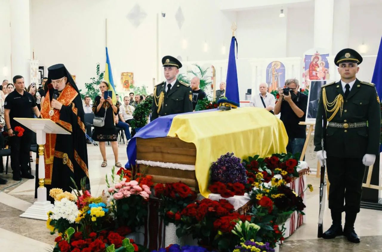 Прах Коновальця тимчасово перепоховають на військовому меморіальному кладовищі, а згодом — у пантеоні