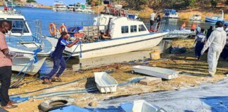 Кількість загиблих унаслідок катастрофи порома в Зімбабве зросла до 94