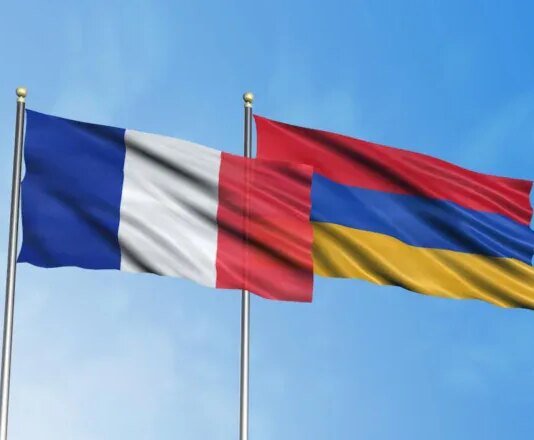 Франція втрачає позиції у Вірменії на тлі посилення США