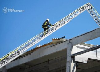 рф на Житомирщині атакувала логістичну інфраструктуру: двоє постраждалих