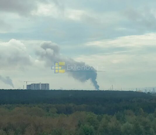 Зеленський підтвердив ураження НПЗ у пермі і аеродрому "маринівка", пошкодження Су-34