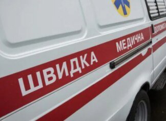На Закарпатті сталась аварія за участі автобуса та вантажівки: загинула 17-річна дівчина, ще сім пасажирів у лікарні
