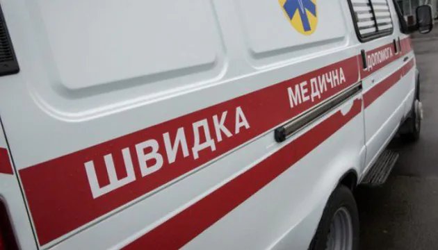 На Закарпатті сталась аварія за участі автобуса та вантажівки: загинула 17-річна дівчина, ще сім пасажирів у лікарні