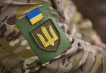 У Києві чоловіка понад 8 годин тримали в кайданках у ТЦК, били і катували — Лубінець