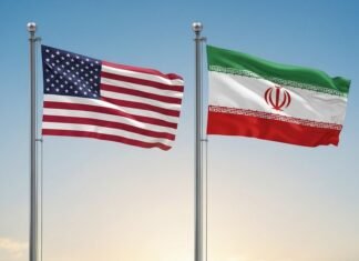 США нанесли удар по иранскому острову Ларак: Иран в ответ запустил ракеты (видео)