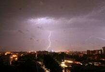 Грози та шквали до 20 м/с: на Чернігівщині оголосили штормове попередження