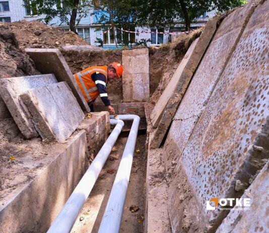 На вулиці Загривного у Чернігові замінили 160 метрів старих труб