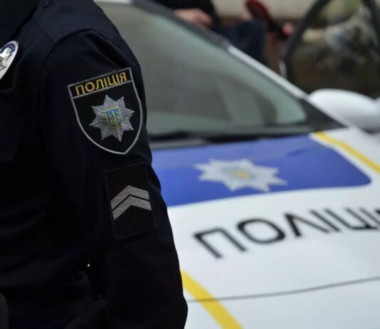 Водій з ознаками наркотичного сп’яніння пропонував чернігівським патрульним хабар