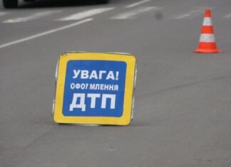 Неповнолітній водій електроскутера та мотоцикліст травмувалися у ДТП на Чернігівщині