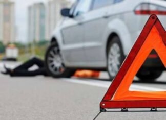 ДТП у Чернігові: водій здавав назад і наїхав на жінку