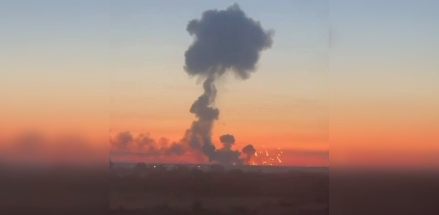 Под Киевом после взрыва начался сильный пожар (видео)