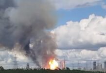 Без атак: в РФ внезапно загорелся недостроенный Амурский газохимический комплекс (видео)